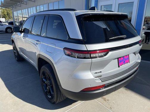 2024 Jeep Grand Cherokee Altitude