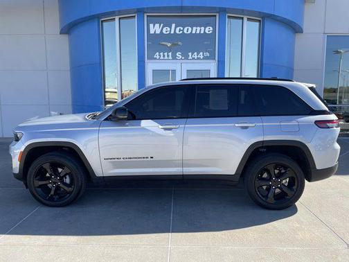 2024 Jeep Grand Cherokee Altitude