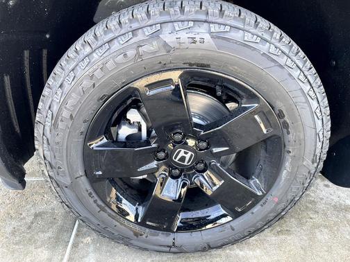 Sonic Gray Pearl 2026 Honda Ridgeline Black