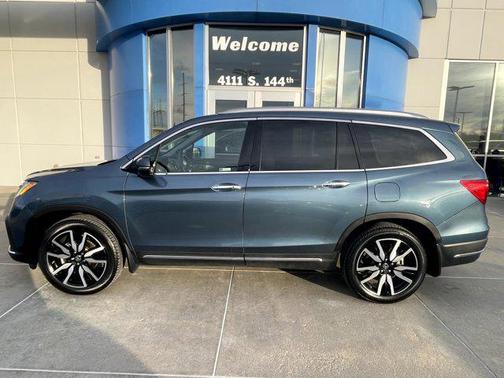 2021 Honda Pilot Touring 8-Passenger