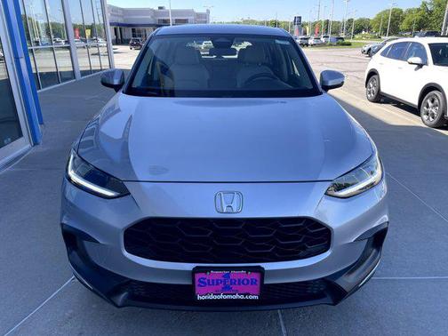 Lunar Silver Metallic 2025 Honda HR-V LX