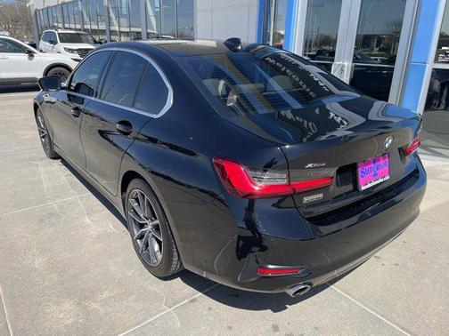 2021 BMW 330 xDrive