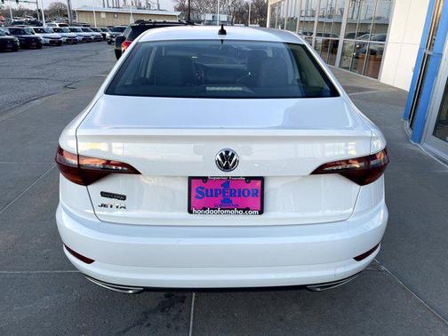 2019 Volkswagen Jetta 1.4T SEL Premium