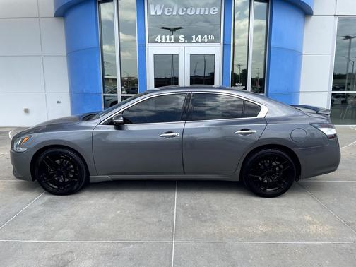 Gun Metallic 2014 Nissan Maxima SV