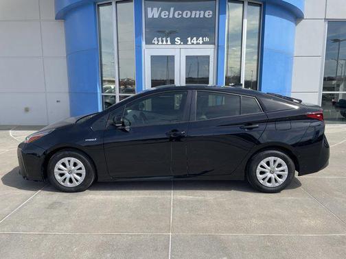 2021 Toyota Prius LE