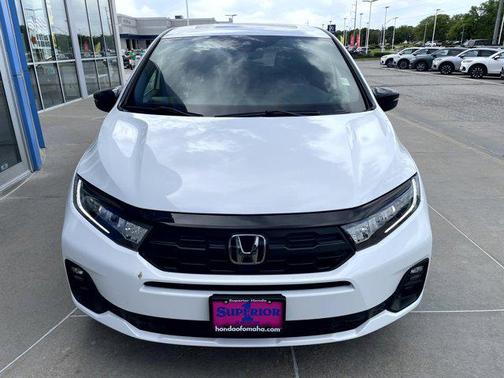 White WX BK 2025 Honda Odyssey Sport-L