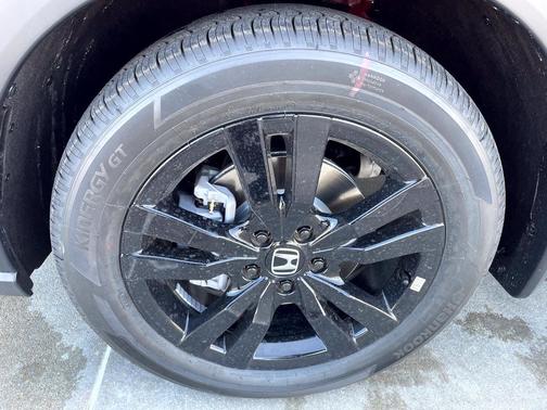 Milano Red 2027 Honda HR-V Sport AWD