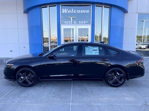 Crystal Black Pearl 2026 Honda Accord Hybrid Sport-L