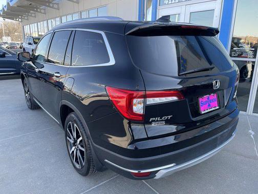 2022 Honda Pilot AWD Elite
