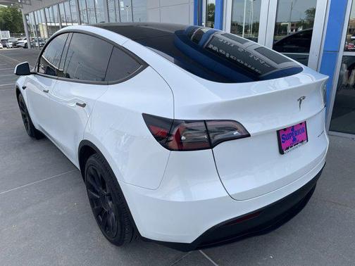 2025 Tesla Model Y Long Range Dual Motor All-Wheel Drive