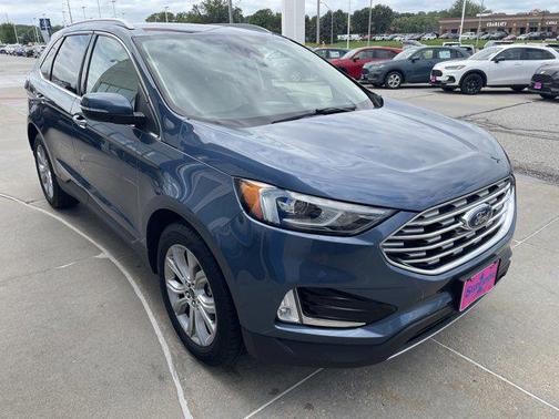 2019 Ford Edge Titanium
