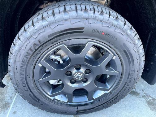 Crystal Black Pearl 2026 Honda Pilot TrailSport