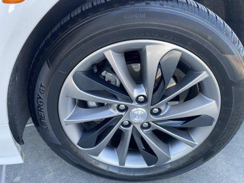 2021 Buick Encore GX Essence