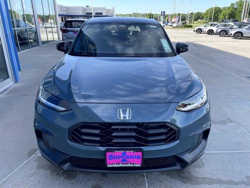 Nordic Forest Pearl 2027 Honda HR-V Sport