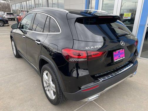 2021 Mercedes-Benz GLA 250 Base 4MATIC