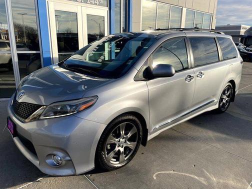 2017 Toyota Sienna SE Premium