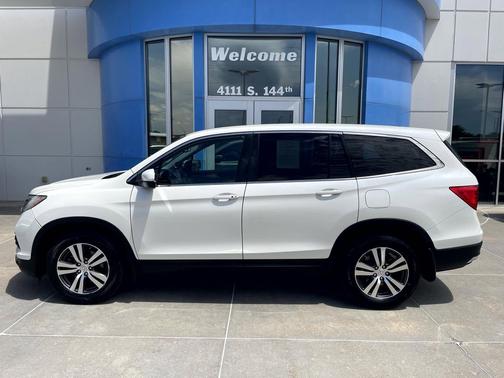 White WA BK 2017 Honda Pilot EX-L