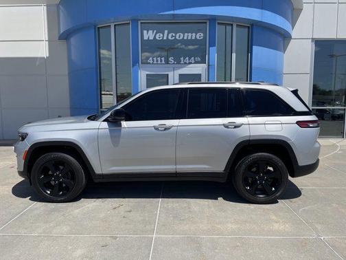 2023 Jeep Grand Cherokee Altitude