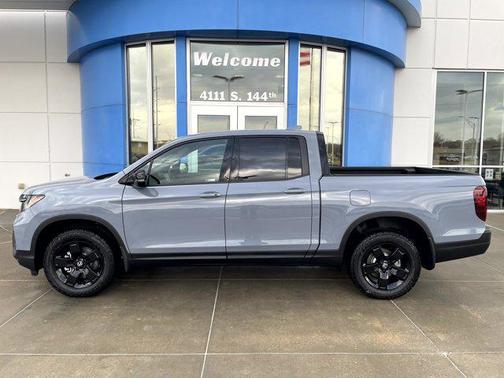Sonic Gray Pearl 2026 Honda Ridgeline Black