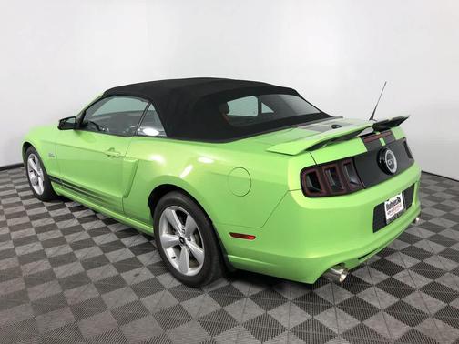 2013 Ford Mustang GT Premium