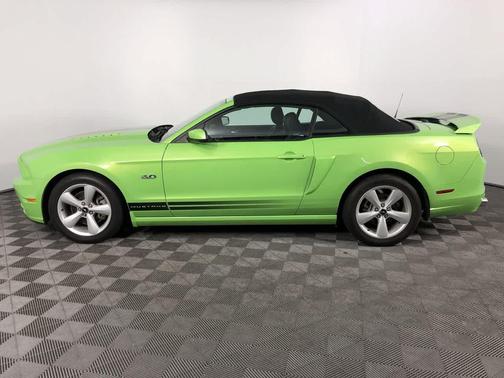 2013 Ford Mustang GT Premium