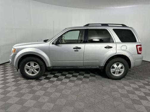 INGOT SILVER METALLIC 2011 Ford Escape XLT
