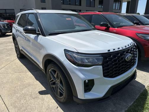 SPACE WHITE METALLIC 2026 Ford Explorer ST