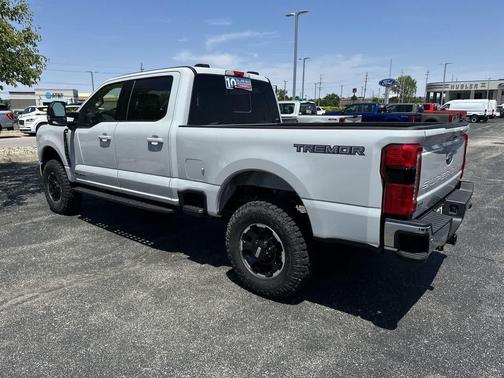 AVALANCHE 2026 Ford F-350 Lariat