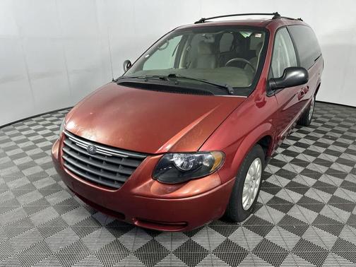 2005 Chrysler Town & Country Touring