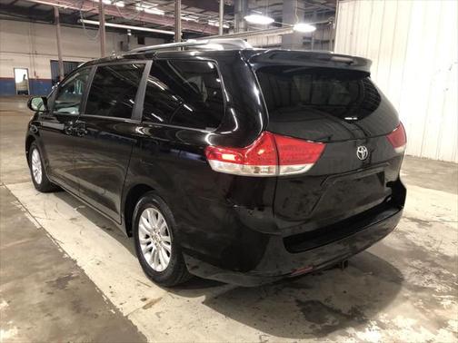 2011 Toyota Sienna XLE
