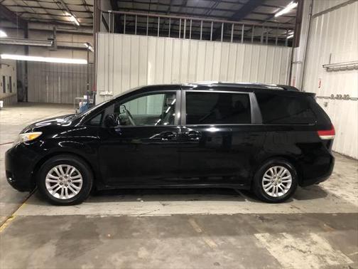2011 Toyota Sienna XLE