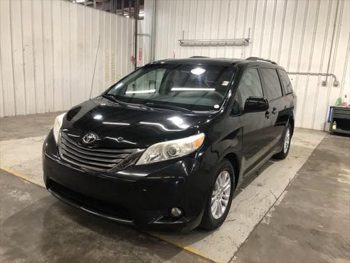 2011 Toyota Sienna XLE
