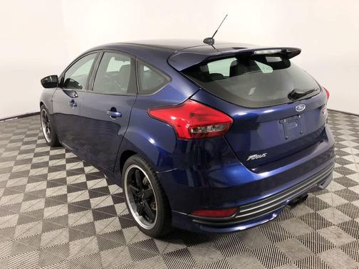 2017 Ford Focus ST 
