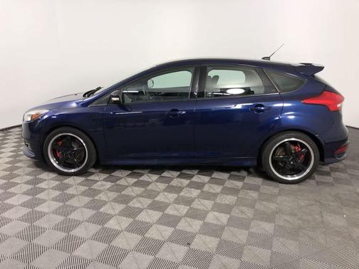 2017 Ford Focus ST ST