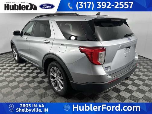 ICONIC SILVER METALLIC 2021 Ford Explorer XLT