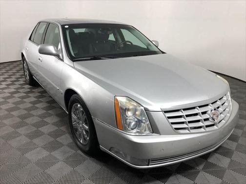 2010 Cadillac DTS Premium Collection