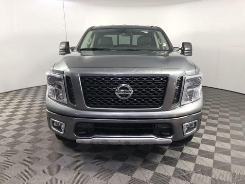 2019 Nissan Titan PRO-4X