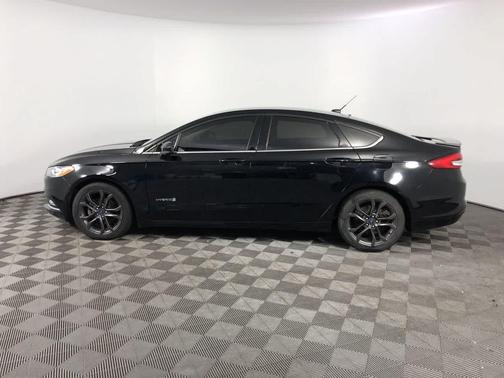 2018 Ford Fusion Hybrid SE