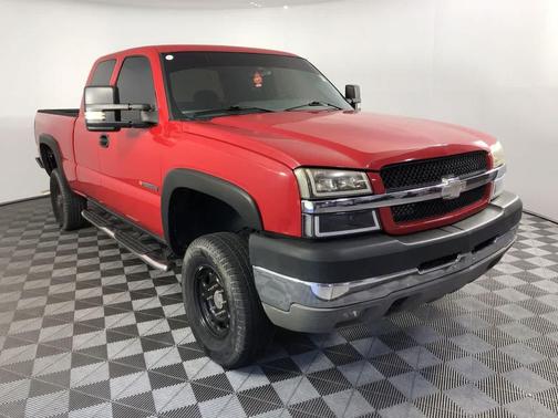2003 Chevrolet Silverado 2500 LS H/D Extended Cab