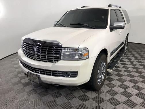 2013 Lincoln Navigator Base