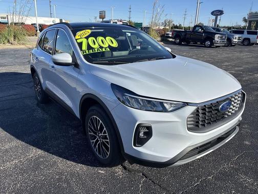 2025 Ford Escape PHEV Base
