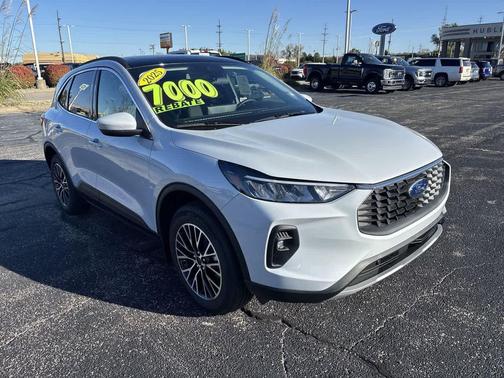 2025 Ford Escape PHEV Base