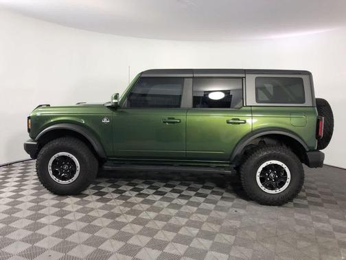 2022 Ford Bronco Outer Banks
