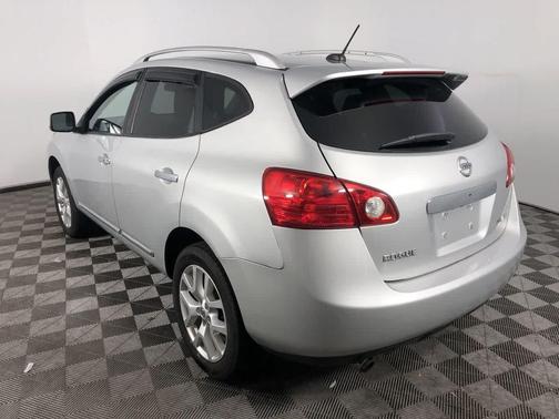 2011 Nissan Rogue SV