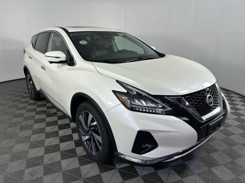 2023 Nissan Murano SL FWD