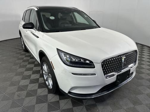 PRISTINE WHITE MET 3C 2022 Lincoln Corsair Standard
