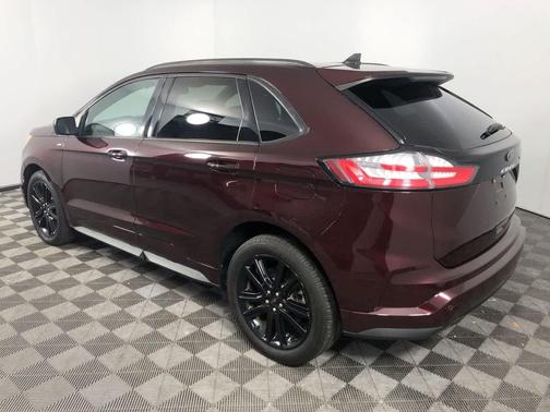 2022 Ford Edge ST Line