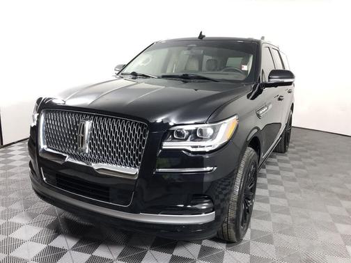 2022 Lincoln Navigator Reserve