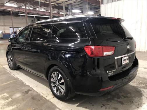 2016 Kia Sedona SX