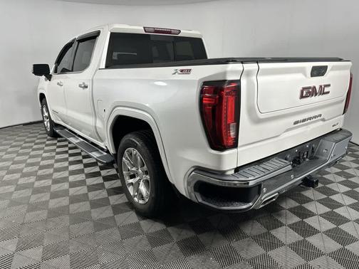 White Frost Tricoat 2019 GMC Sierra 1500 SLT